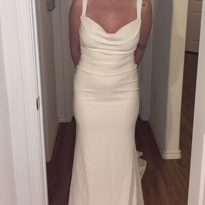 Elegant Cream Sleeveless Dress